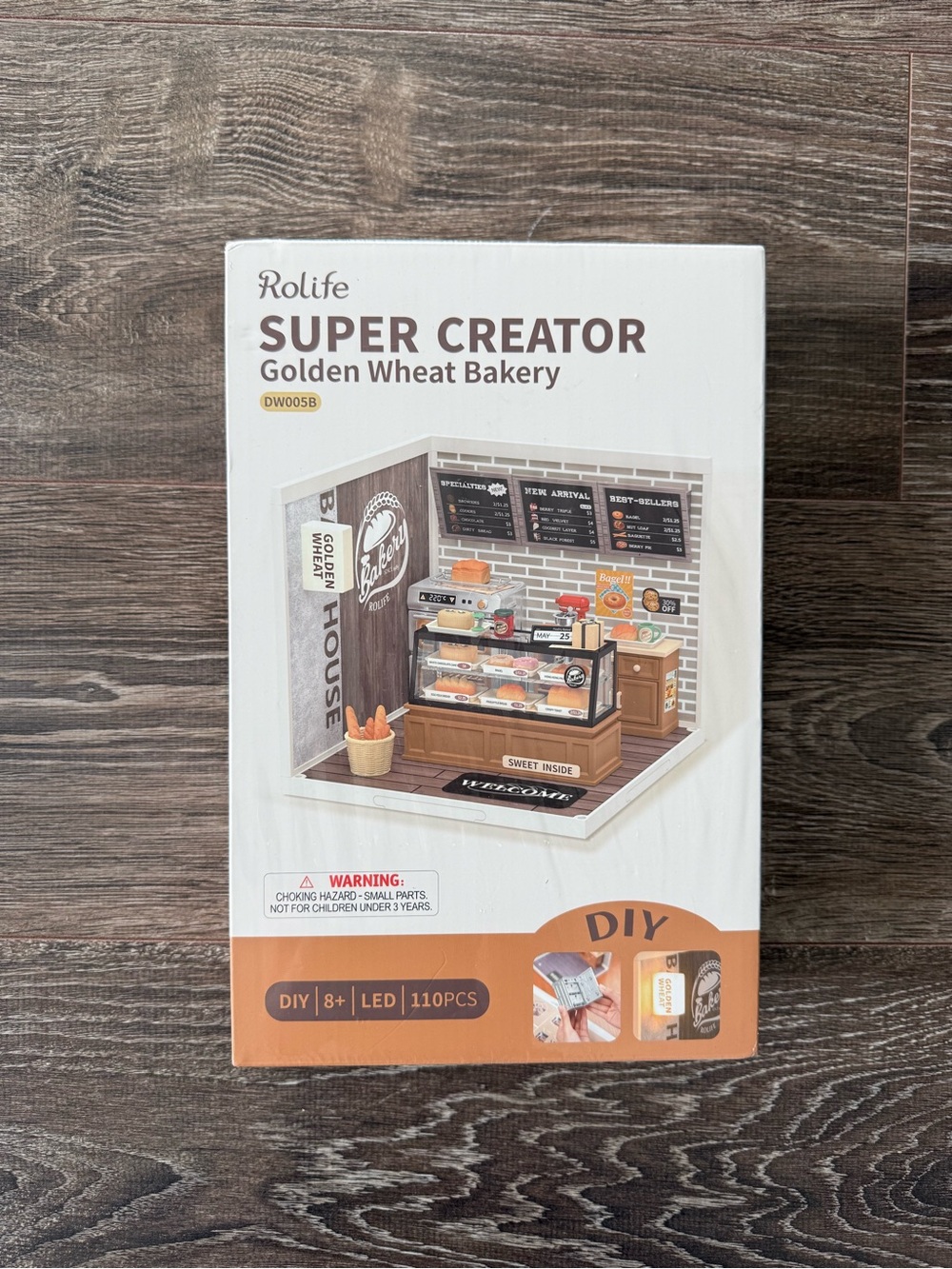 Super Creator Golden Wheat Bakery LED DIY Miniature kit